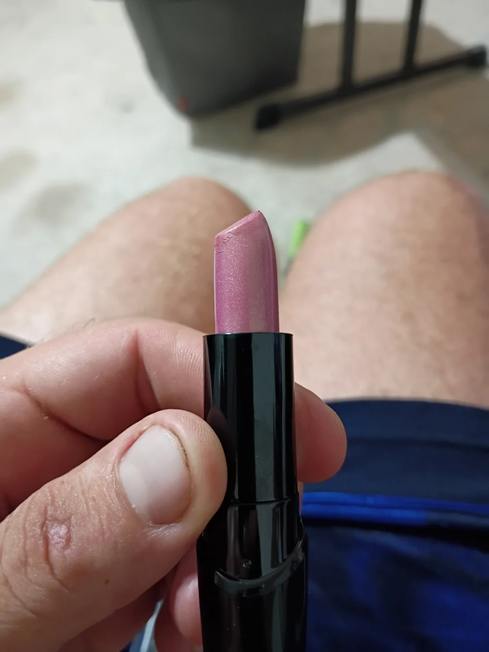 wet n wild 530D Dark Pink Frost lipstick - dark pink